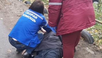 Житель Барнаула скончался прямо у здания подстанции «скорой помощи»