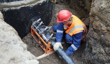 Ремонт сетей водоснабжения в Симферополе затягивается из-за самостроев