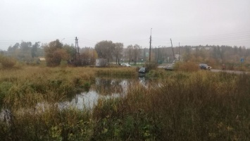 В городе Сортавала водитель съехал в реку и попытался скрыться от автоинспекторов вплавь