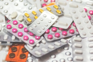 Минздрав России опубликовал цены на лекарства от коронавируса