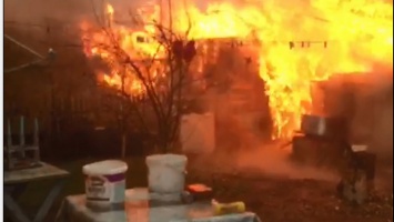 Два крупных пожара потушили за сутки алтайские огнеборцы