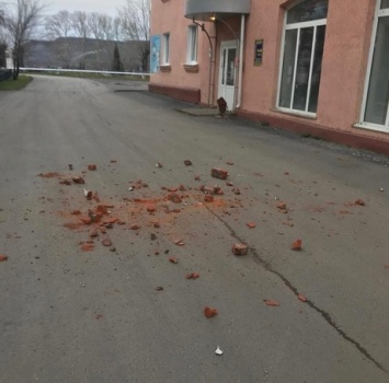 Очевидцы выложили фото предполагаемых последствий кузбасского землетрясения