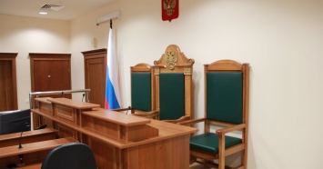 В Екатеринбурге подсудимого отправили в больницу из зала суда из-за попытки суицида