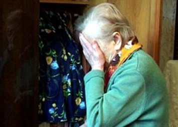 В Приамурье 91-летнюю бабушку обокрал молодой родственник