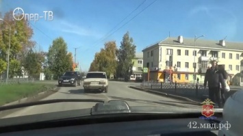 Подросток с матерью устроили гонки с полицией в Кузбассе