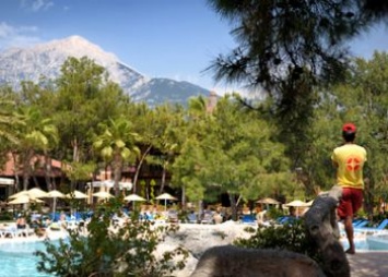 В турецком отеле отдыхающие массово заразились коронавирусом