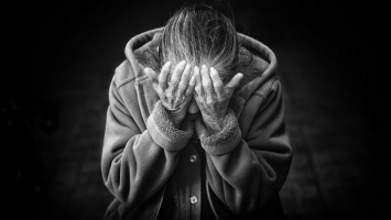 Житель алтайского села идет под суд за сексуальное насилие над пенсионеркой