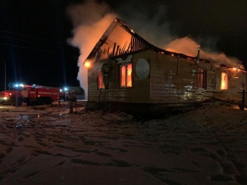 Семья с четырьмя детьми погибла при пожаре в Якутии