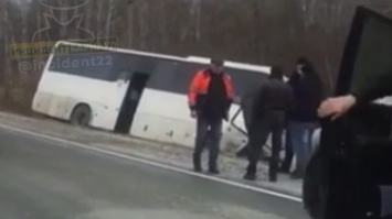 Рейсовый автобус Томск-Барнаул попал в жуткое ДТП: среди погибших дети