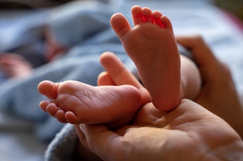 Жительница Красноярска продала новорожденного сына за 25 тысяч рублей