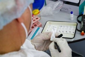 Кравченко: тестировать всех подряд на коронавирус не нужно
