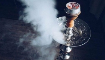В ресторанах Симферополя запретили курить кальян