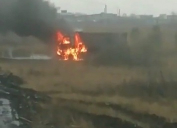 Горящий грузовик в Полысаево попал на видео
