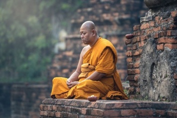Далай-лама посоветовал мантру для избавления от пандемии COVID-19