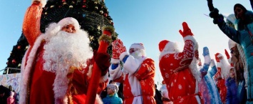 Калужан зовут на парады Дедов Морозов, снеговиков и саней