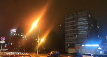 «Зубареву в отставку». В Белгороде высветили проекцию на доме возле горбольницы № 2