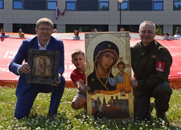 В ноябре откроется благотворительная выставка икон главы Циолковского