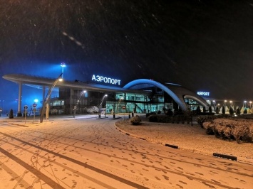 В Международном аэропорту Белгород из-за снега не смог сесть самолет "Аэрофлота"