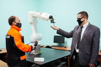Студенты КузГТУ научатся управлять промышленными роботами с помощью технологий KUKA