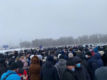 В Белгородской области на Стойленском ГОКе 400 рабочих требуют повышения зарплаты