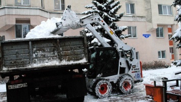 Коммунальщики Белгорода вывели на улицы 38 снегоуборочных машин