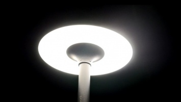 105 фонарей загорелись в парке «Изумрудный»