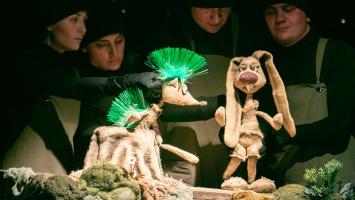 В алтайском театре кукол появился новый спектакль «Не ежик»