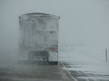 Кемеровские власти осуществят запрет на движение большегрузов в снегопады