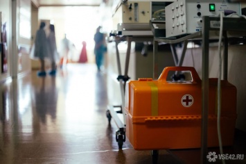 Украинка избила медиков "скорой" за отказ проводить ПЦР ребенку