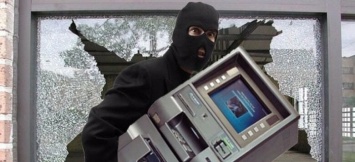 В Югре группа злоумышленников украла банкомат с 6 млн рублей
