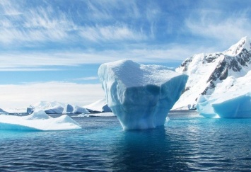 Российский иммунолог заявил о возможности спрятаться от COVID-19 в Антарктиде