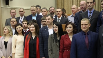Виктор Томенко поздравил выпускников Президентской программы