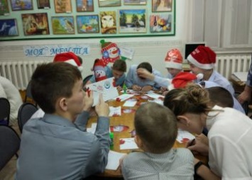 Амурские сироты пишут письма Деду Морозу