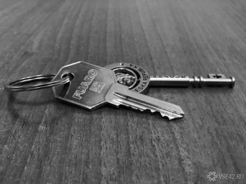 Жительница Кемерова обокрала квартиру мужчины с помощью найденного ключа