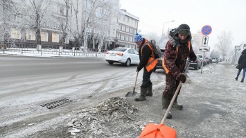 Мэрия Барнаула призывает осторожнее ходить по улицам города