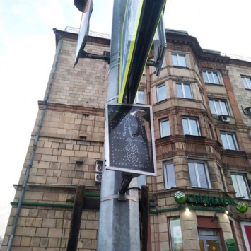 Новокузнецкий вандал уничтожил несколько пешеходных светофоров