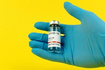 Российская ученая рассказала о проблемах при производстве отечественных вакцин от COVID-19