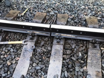 Сотрудникам железной дороги удалось предотвратить сход поезда с рельсов под Петрозаводском