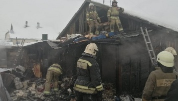 В Барнауле произошел пожар в двухквартирном доме