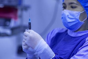 Минздрав РФ рекомендовал не вакцинироваться перенесшим COVID-19 людям