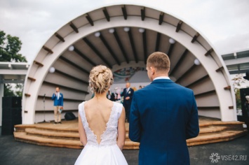 Статистики выявили самый популярный месяц для свадеб и разводов в Кузбассе