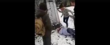 В Калужской области школьницы жестоко избили ровесницу и записали все на видео