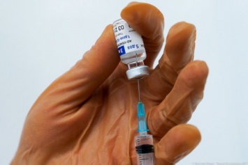 Нет альтернативЗеленский не может объяснить украинцам отказ от вакцины из РФ