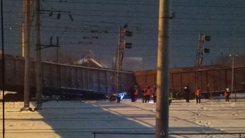 Четыре вагона сошли с рельсов в Алтайском крае