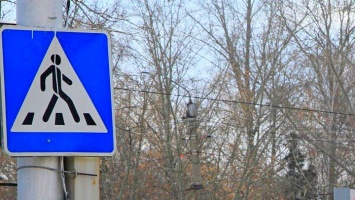 Грузовик сбил насмерть мужчину у пешеходного перехода в Барнауле