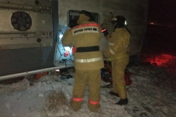 Под Рязанью перевернулся автобус, погибли 4 человека (обновлено)