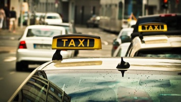 ГИБДД в Барнауле тщательно проверит таксистов в январе
