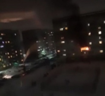 Кемеровская многоэтажка загорелась в новогоднюю ночь