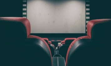 Названы самые успешные фильмы российского кинопроката в 2020 году