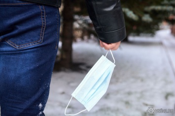 Российские врачи рассказали о правильном использовании масок в мороз